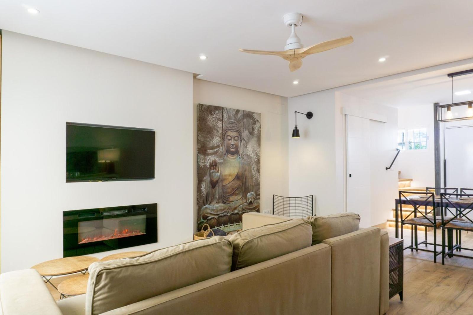Acogedora Casa Junto Al Mar ,Cerca Del Centro Urbano Málaga Exterior foto